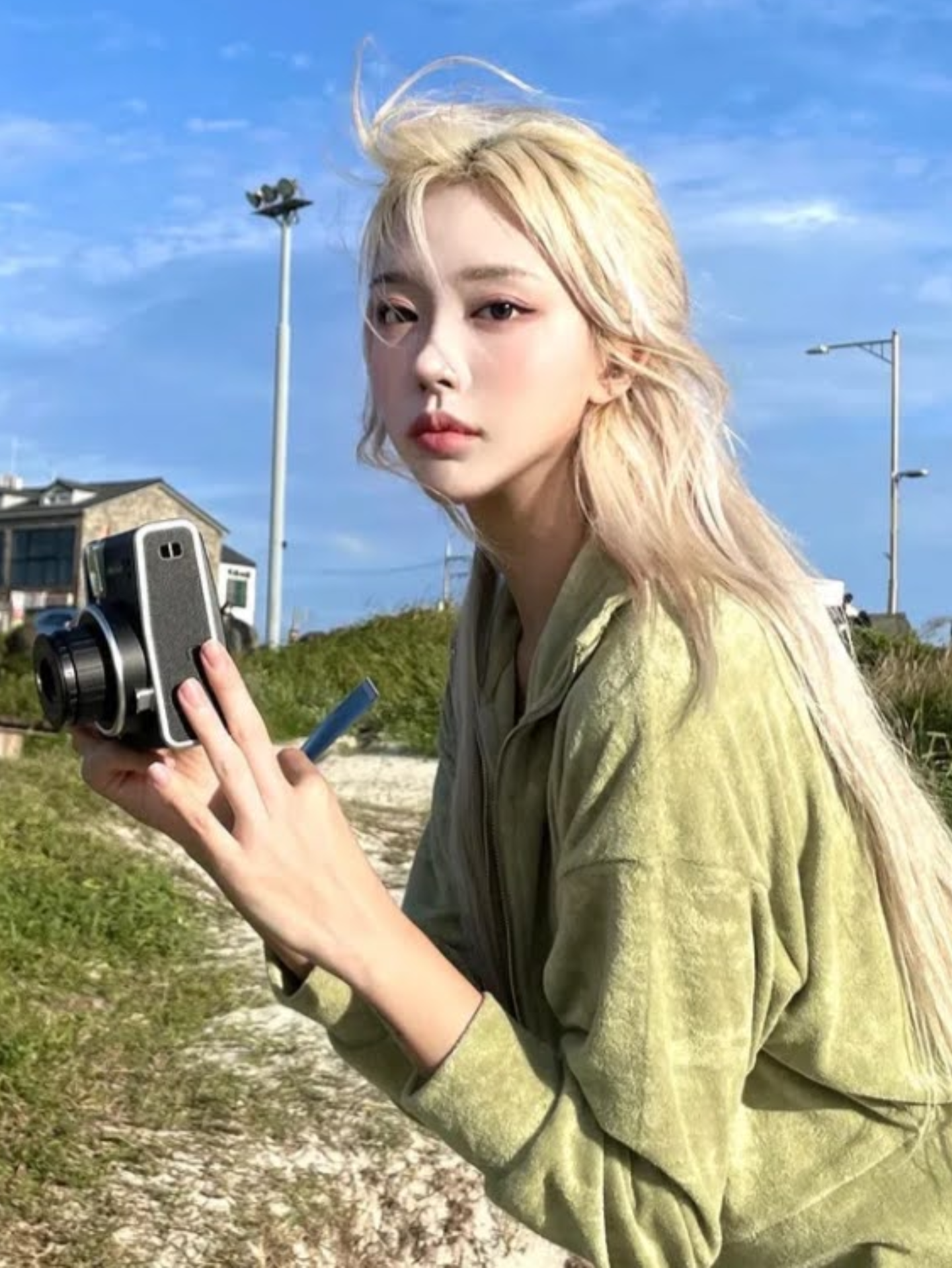 250929-Sowon-Instagram-Update-documents-3 (8)